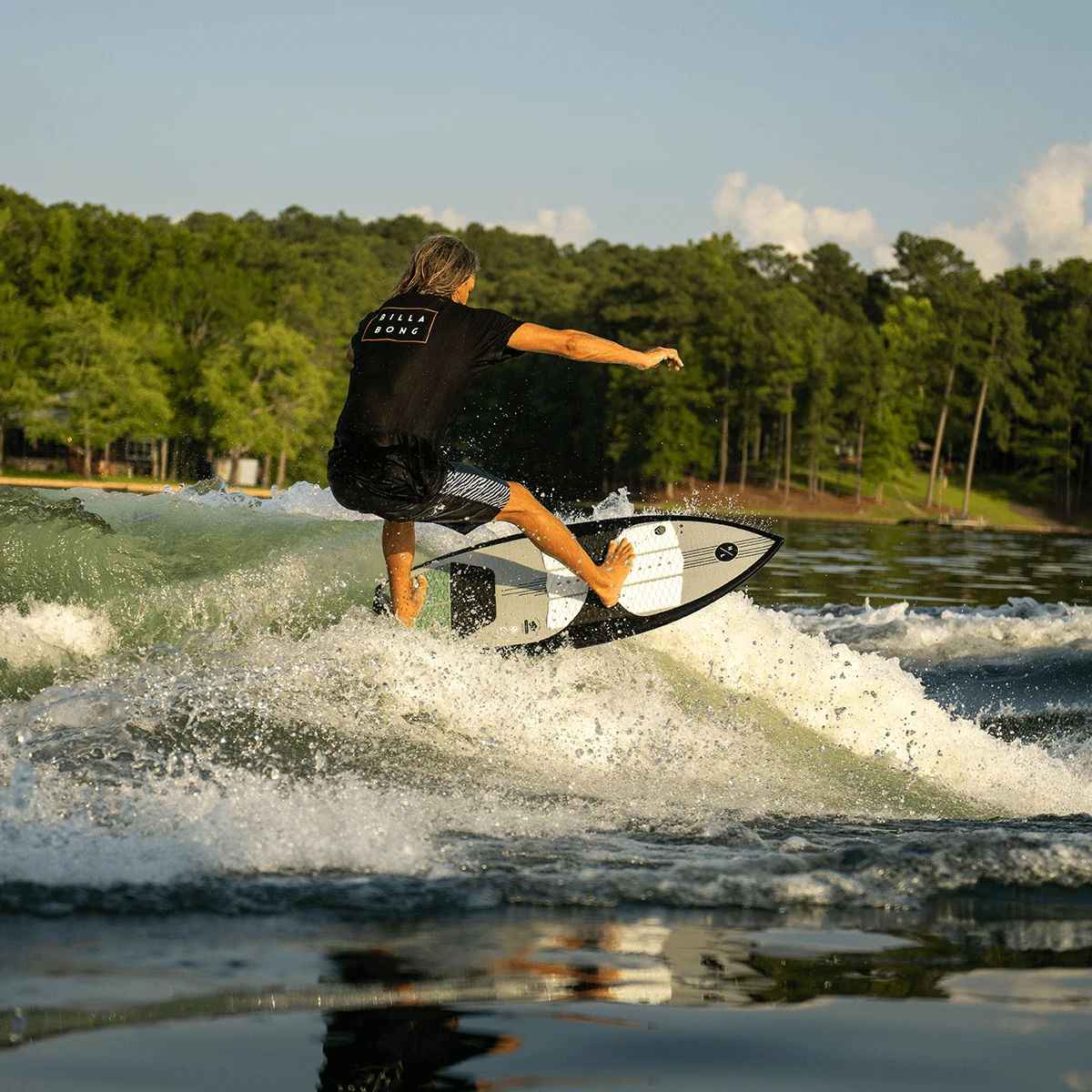 Hyperlite Automatic Wakesurf Board 2023 - Image 3